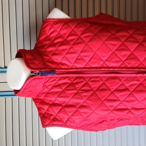 Van Heusen Red Quilted Vest - Picture 3 of 14